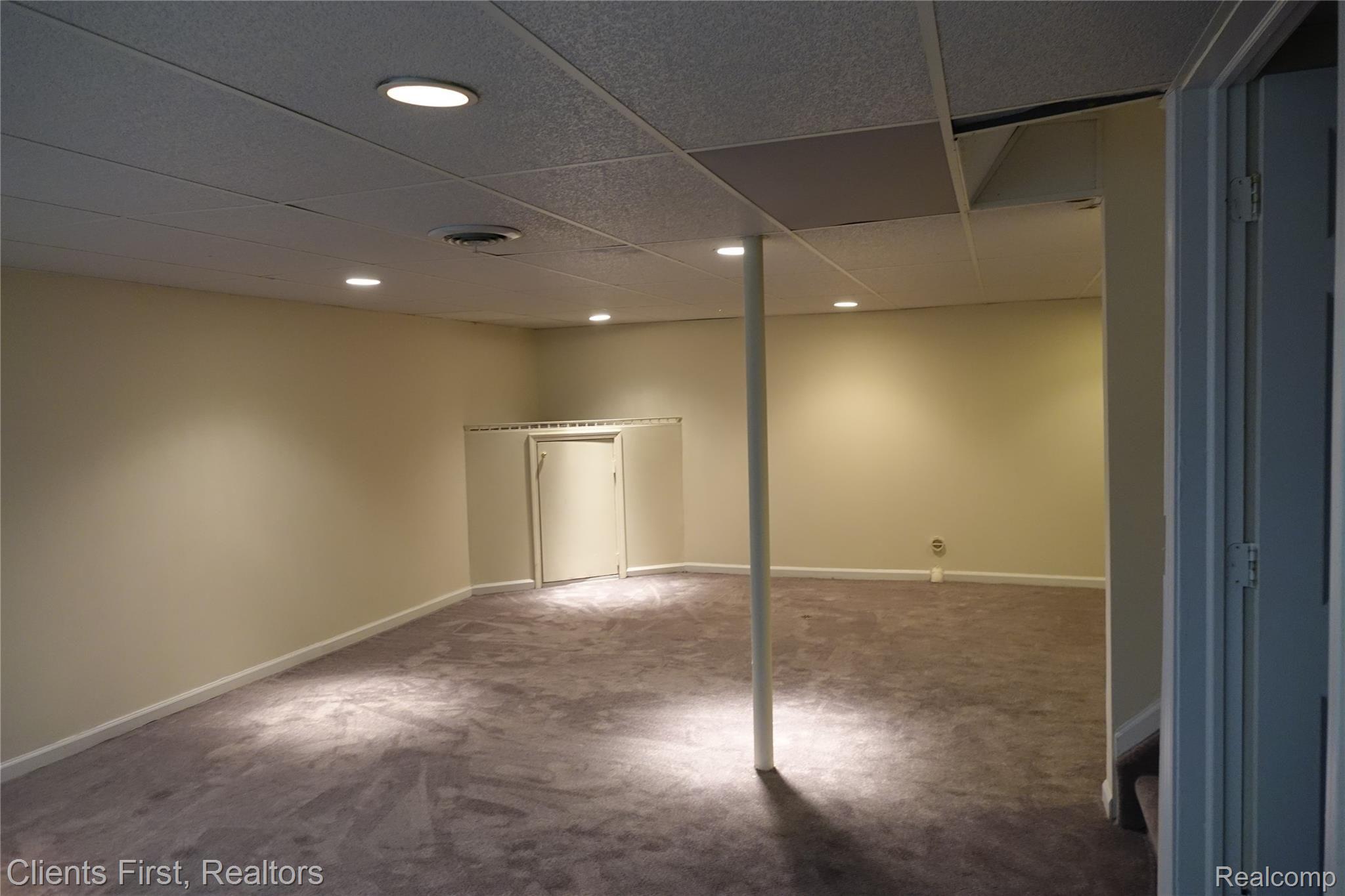 1770 Dunston Road Canton, MI 48188 - Photo 37 of 39 DSC05314.JPG