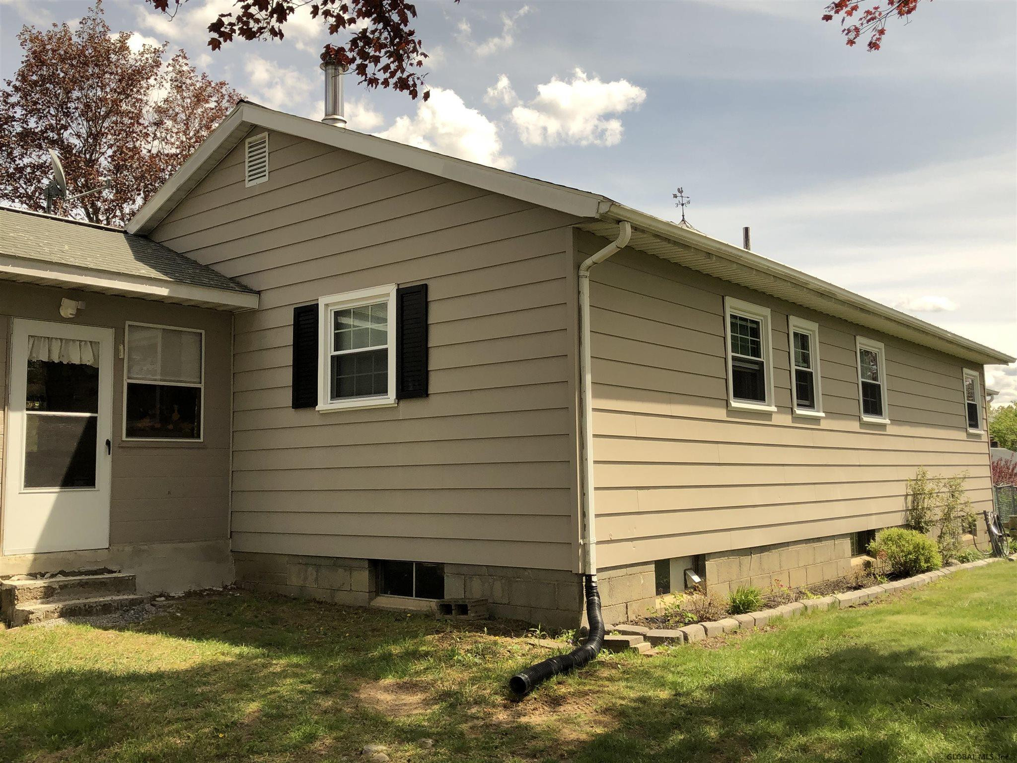 125 Raylinsky Road Malta, NY 12019 - Photo 26 of 36 Photo 26
