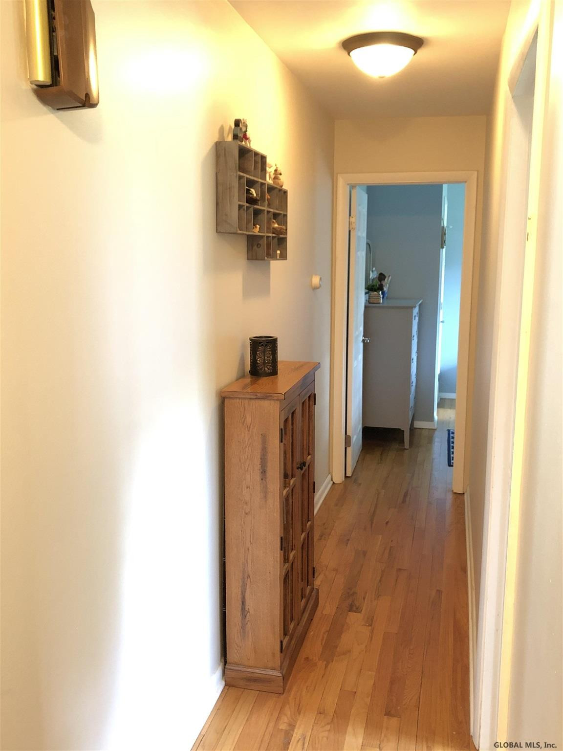 125 Raylinsky Road Malta, NY 12019 - Photo 8 of 36 Photo 8