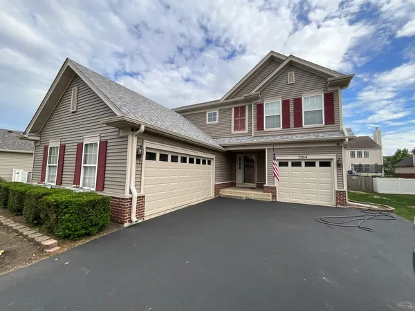 $518,000 | 7704 Scarlett Oak Drive, Plainfield, IL 60586