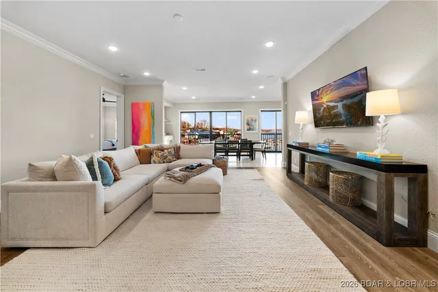 $1,220,000 | 1184 Jeffries Road, Unit 310, Osage Beach, MO 65065