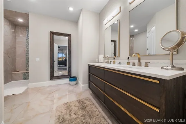 $1,220,000 | 1184 Jeffries Road, Unit 310, Osage Beach, MO 65065