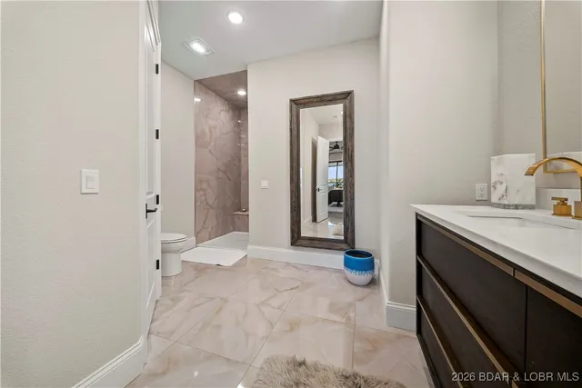 $1,220,000 | 1184 Jeffries Road, Unit 310, Osage Beach, MO 65065