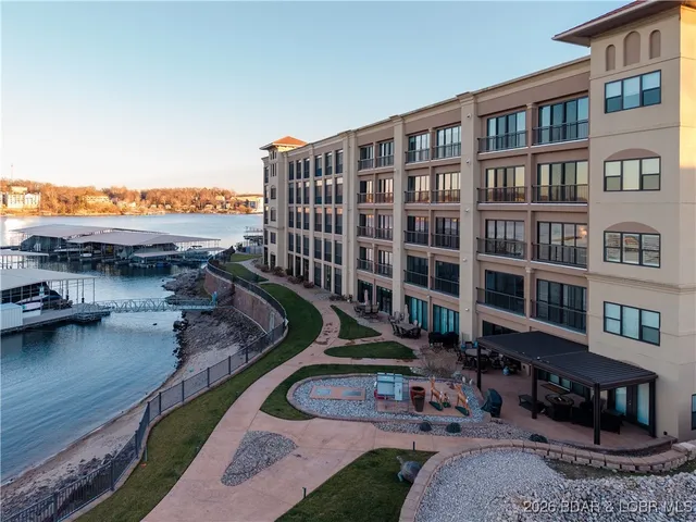 $1,220,000 | 1184 Jeffries Road, Unit 310, Osage Beach, MO 65065