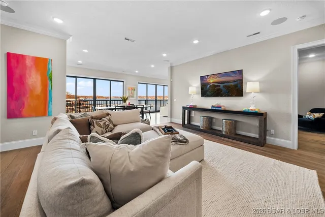 $1,220,000 | 1184 Jeffries Road, Unit 310, Osage Beach, MO 65065
