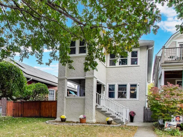 $1,050,000 | 828 Wesley Avenue, Oak Park, IL 60304