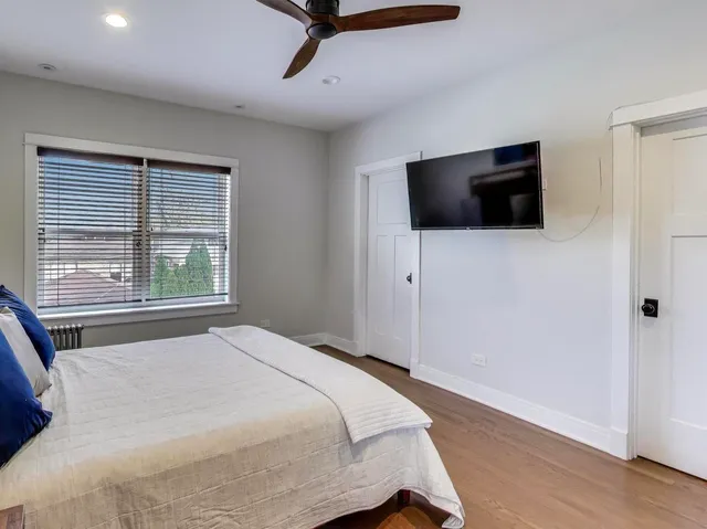 $1,050,000 | 828 Wesley Avenue, Oak Park, IL 60304