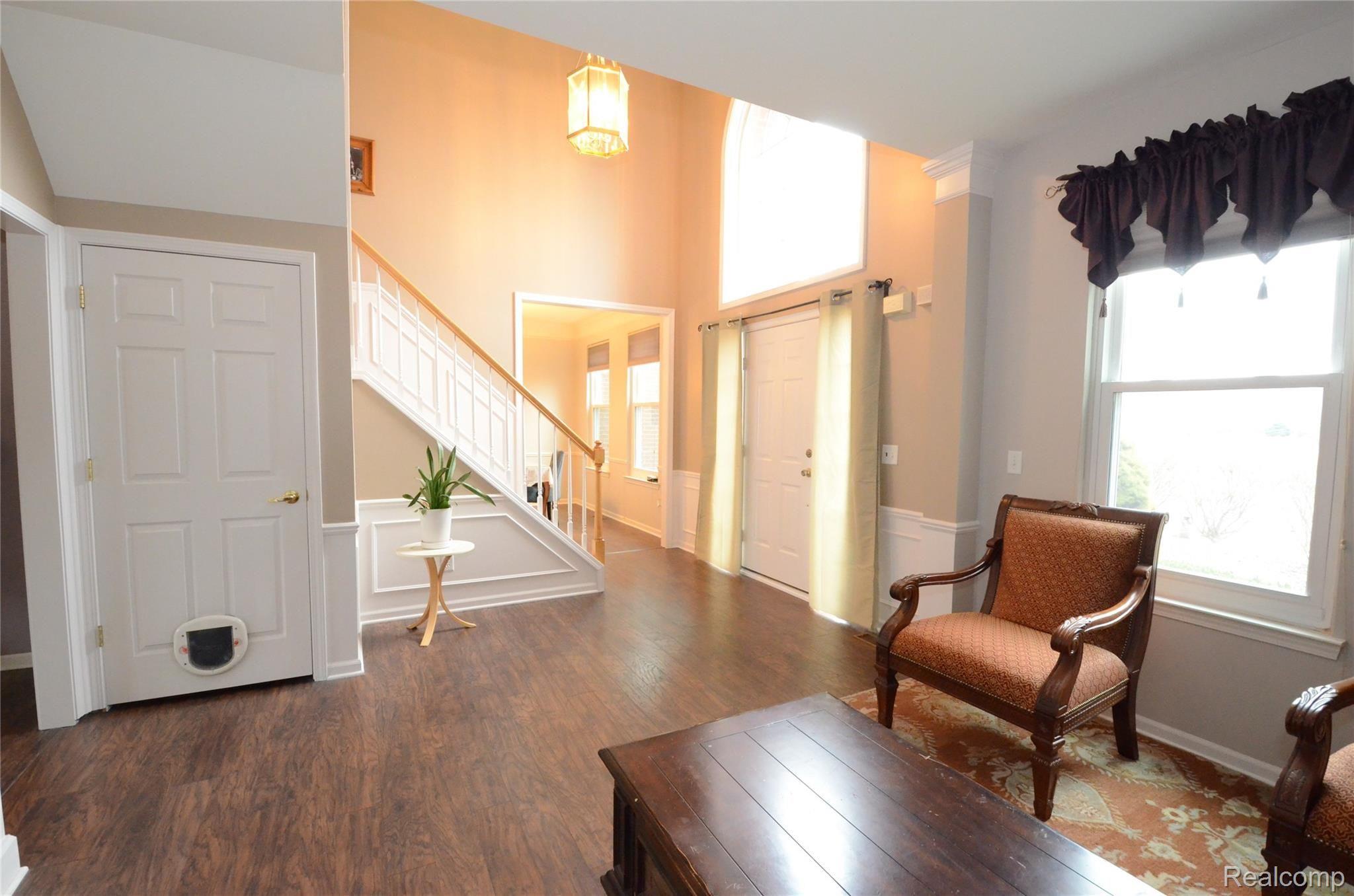 49301 Rockefeller Drive Canton, MI 48188 - Photo 11 of 58 DSC_9886.JPG