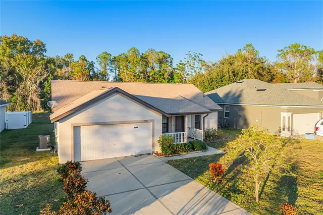 $1,900 | 2763 Athens Drive, Leesburg, FL 34748