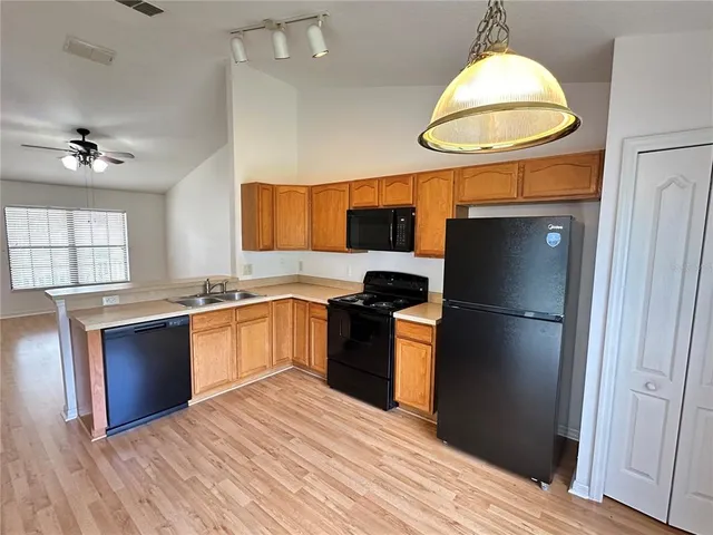 $1,900 | 2763 Athens Drive, Leesburg, FL 34748