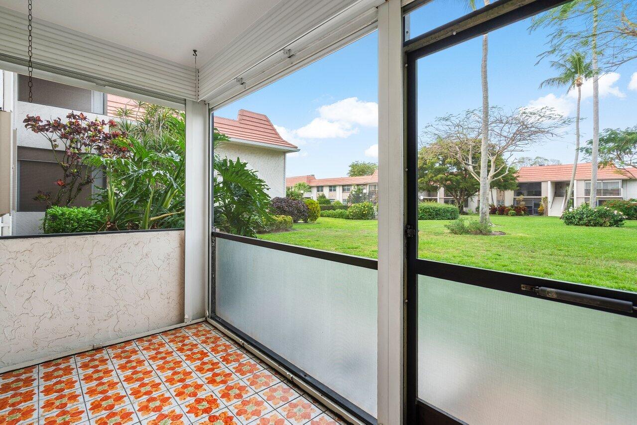 1024 Northwest 13th Street, Unit 127B Boca Raton, FL 33486 - Photo 16 of 21 Garden view