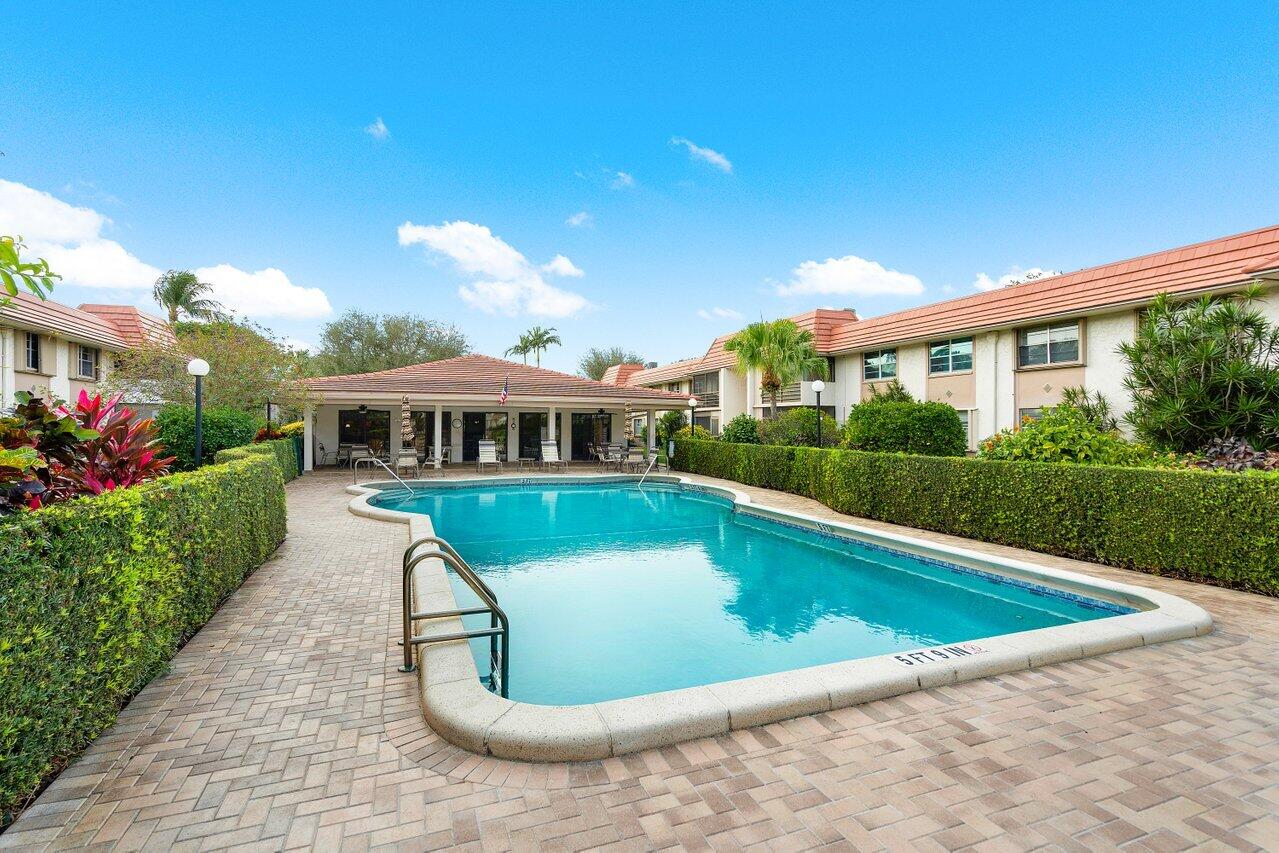 1024 Northwest 13th Street, Unit 127B Boca Raton, FL 33486 - Photo 18 of 21 Pool