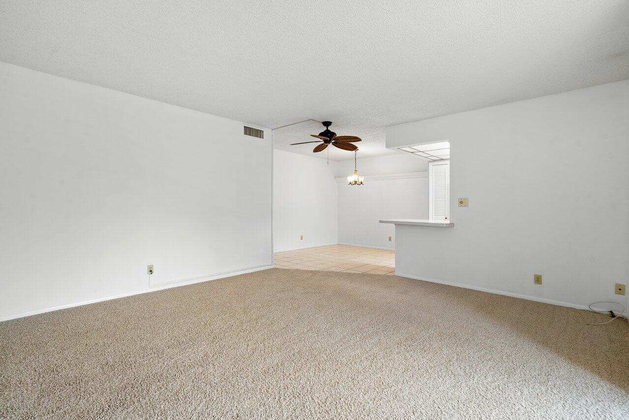 1024 Northwest 13th Street, Unit 127B Boca Raton, FL 33486 - Photo 2 of 21 Living Room