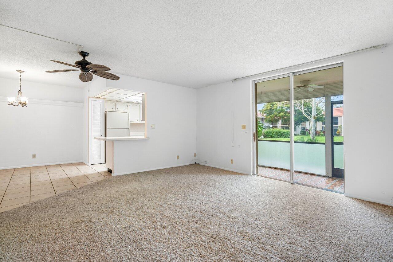 1024 Northwest 13th Street, Unit 127B Boca Raton, FL 33486 - Photo 3 of 21 Living Room