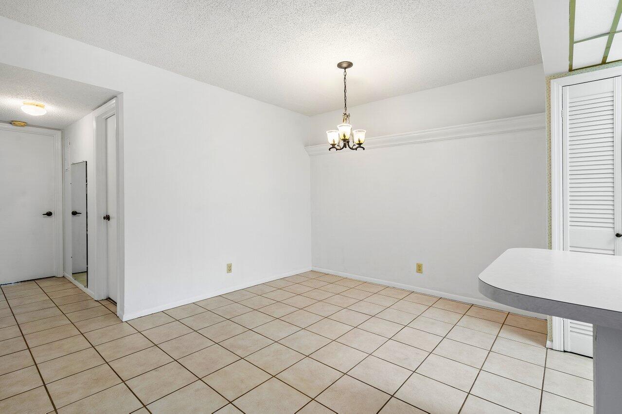 1024 Northwest 13th Street, Unit 127B Boca Raton, FL 33486 - Photo 5 of 21 Dining Room