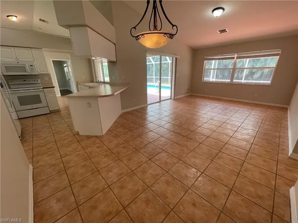 $2,900 | 6792 Weatherby Court, Naples, FL 34104