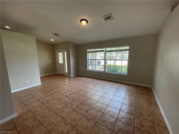 $2,900 | 6792 Weatherby Court, Naples, FL 34104