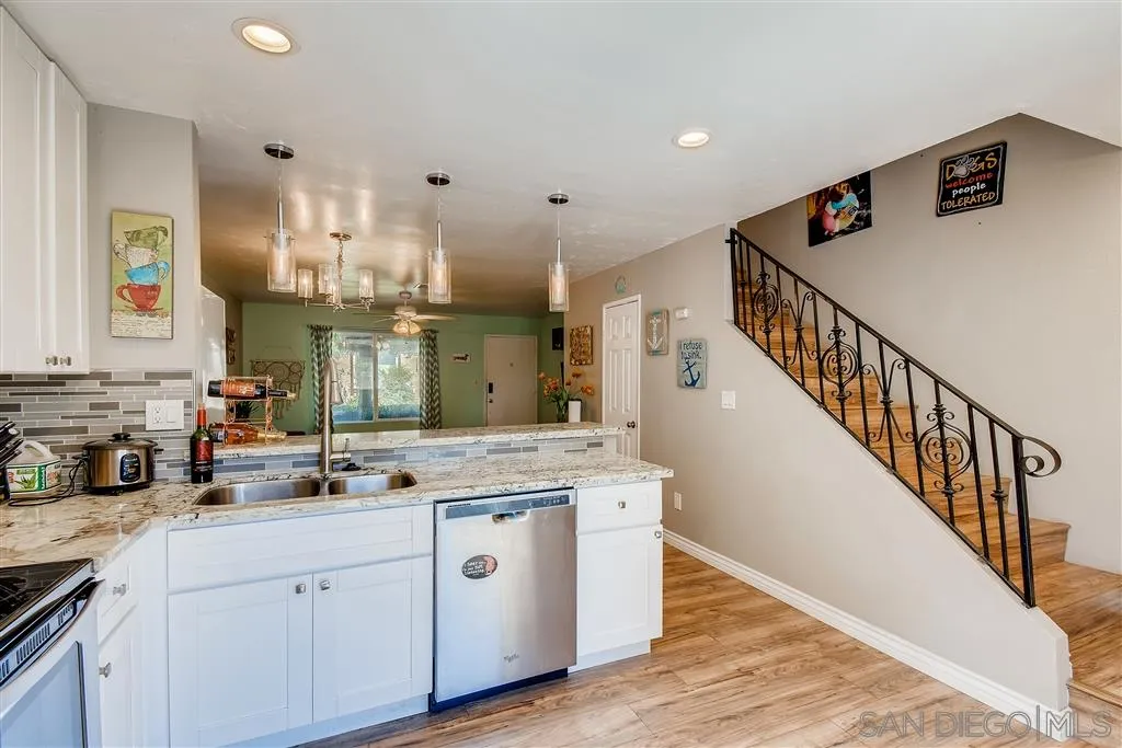 8322 Panorama Ridge Court Spring Valley, CA 91977 - Photo 11 of 24 Gallery Image 11