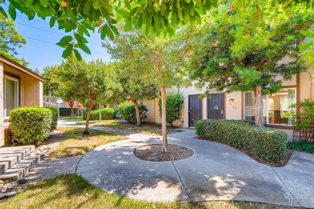 8322 Panorama Ridge Court Spring Valley, CA 91977 - Photo 3 of 24 Gallery Image 3