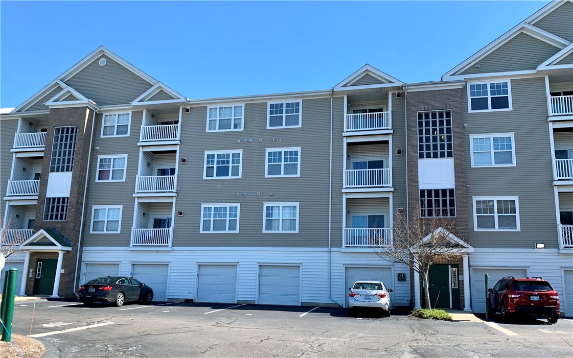 94 Mill Street, Unit 301 Woonsocket, RI 02895 - Photo 1 of 40