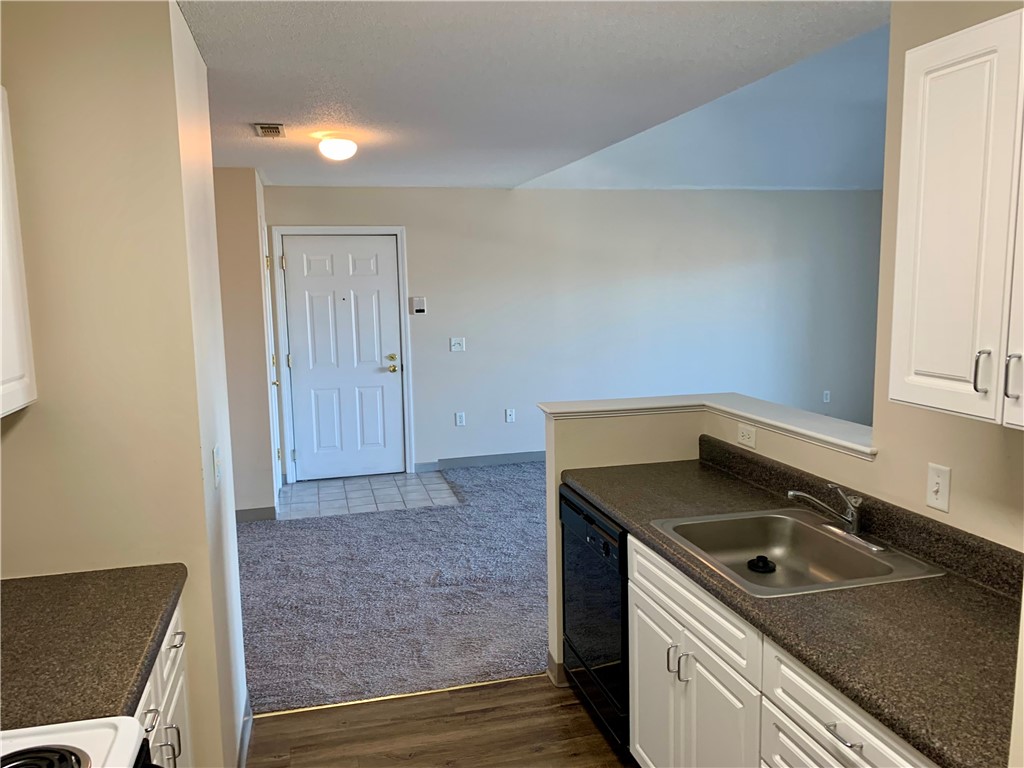 94 Mill Street, Unit 301 Woonsocket, RI 02895 - Photo 4 of 40