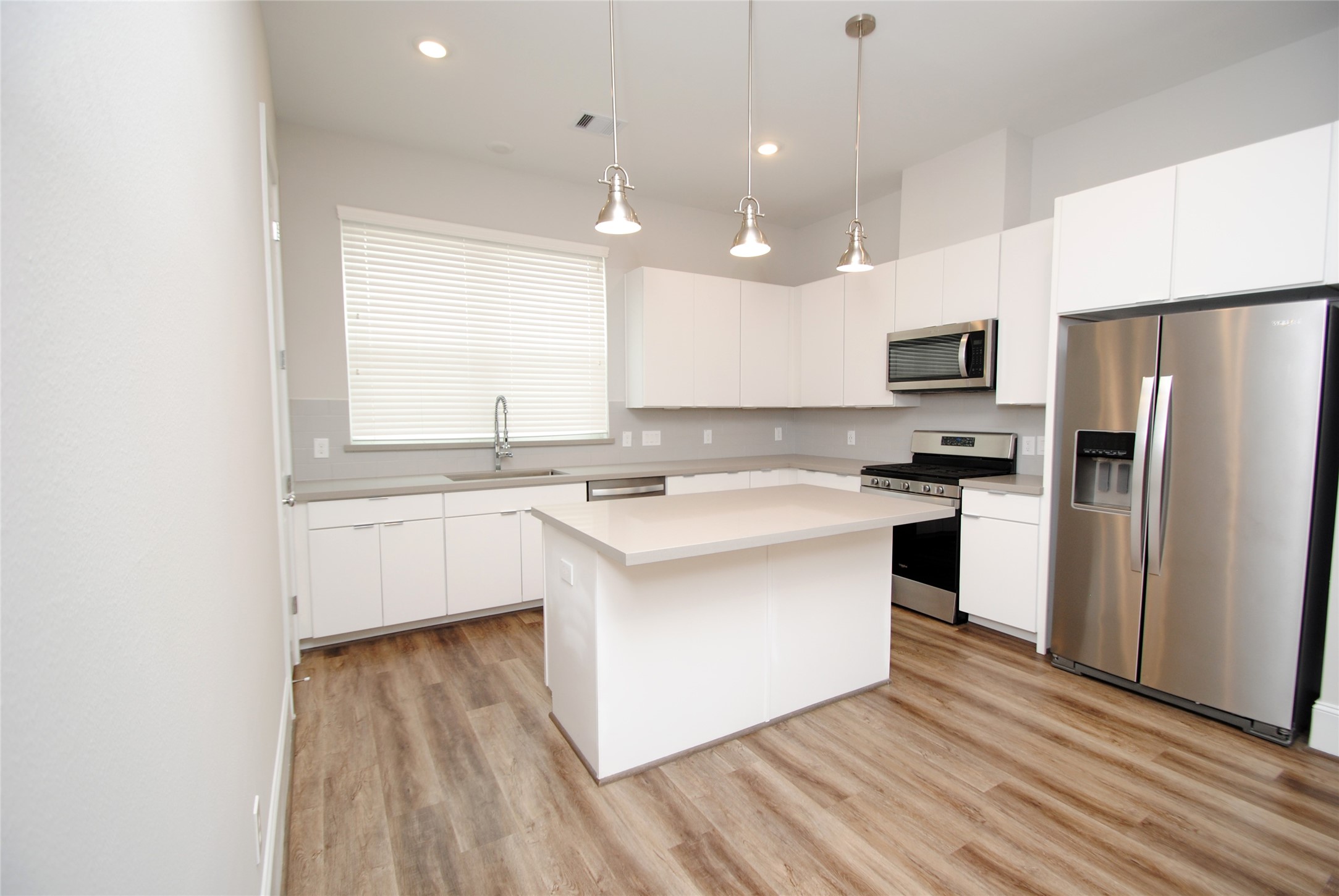 1270 North Post Oak Road, Unit A Houston, TX 77055 - Photo 3 of 40