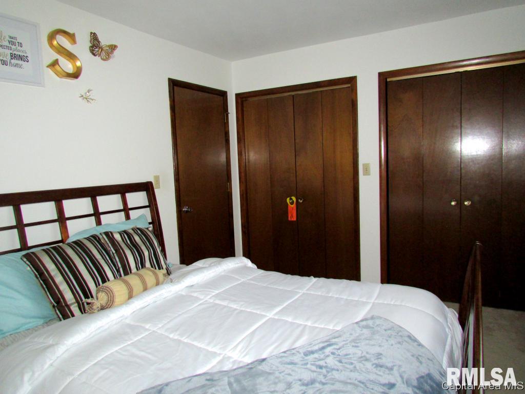 2050 Sudbury Street Springfield, IL 62702 - Photo 12 of 19