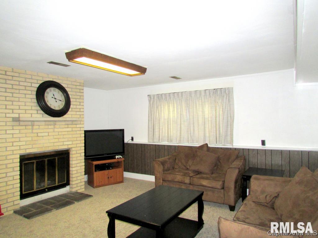 2050 Sudbury Street Springfield, IL 62702 - Photo 14 of 19