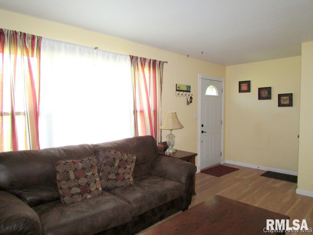 2050 Sudbury Street Springfield, IL 62702 - Photo 3 of 19