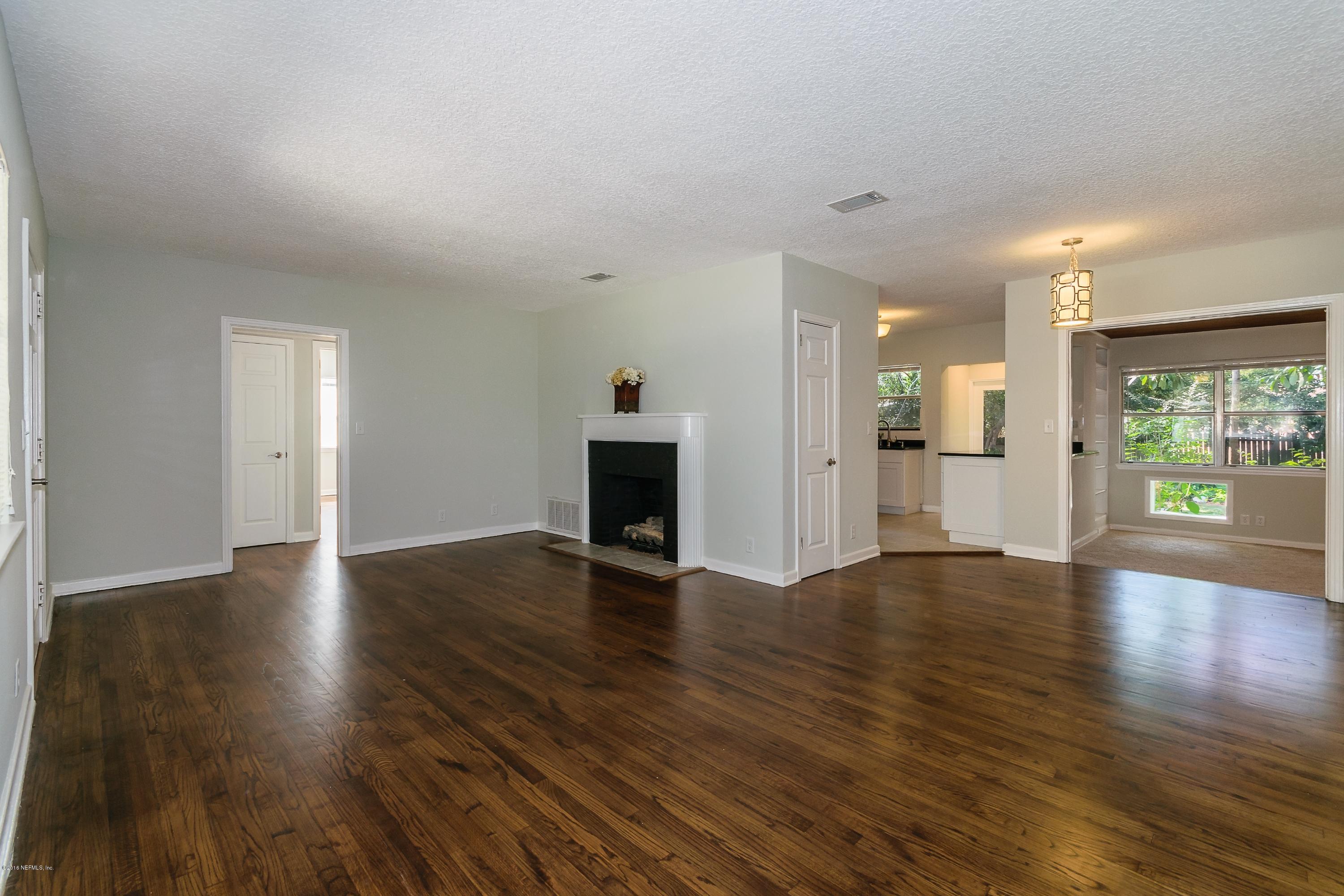 6330 Wesleyan Road Jacksonville, FL 32217 - Photo 6 of 17 051
