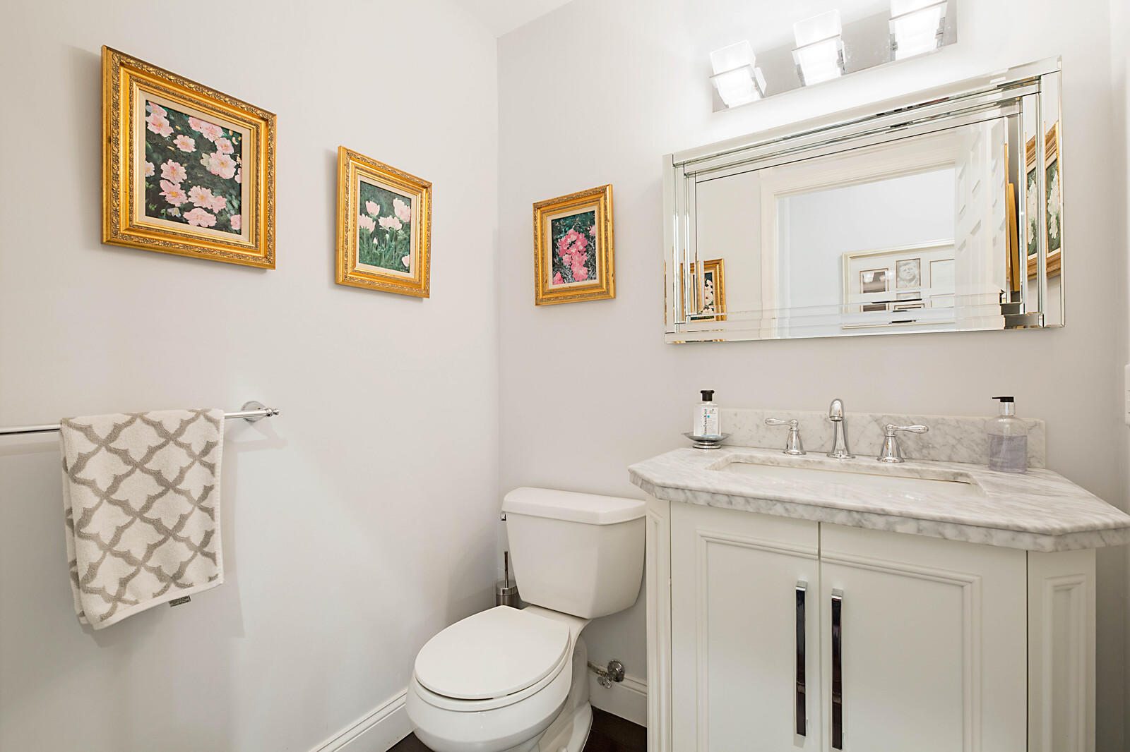 17258 Bermuda Village Drive Boca Raton, FL 33487 - Photo 26 of 45 Powder Room