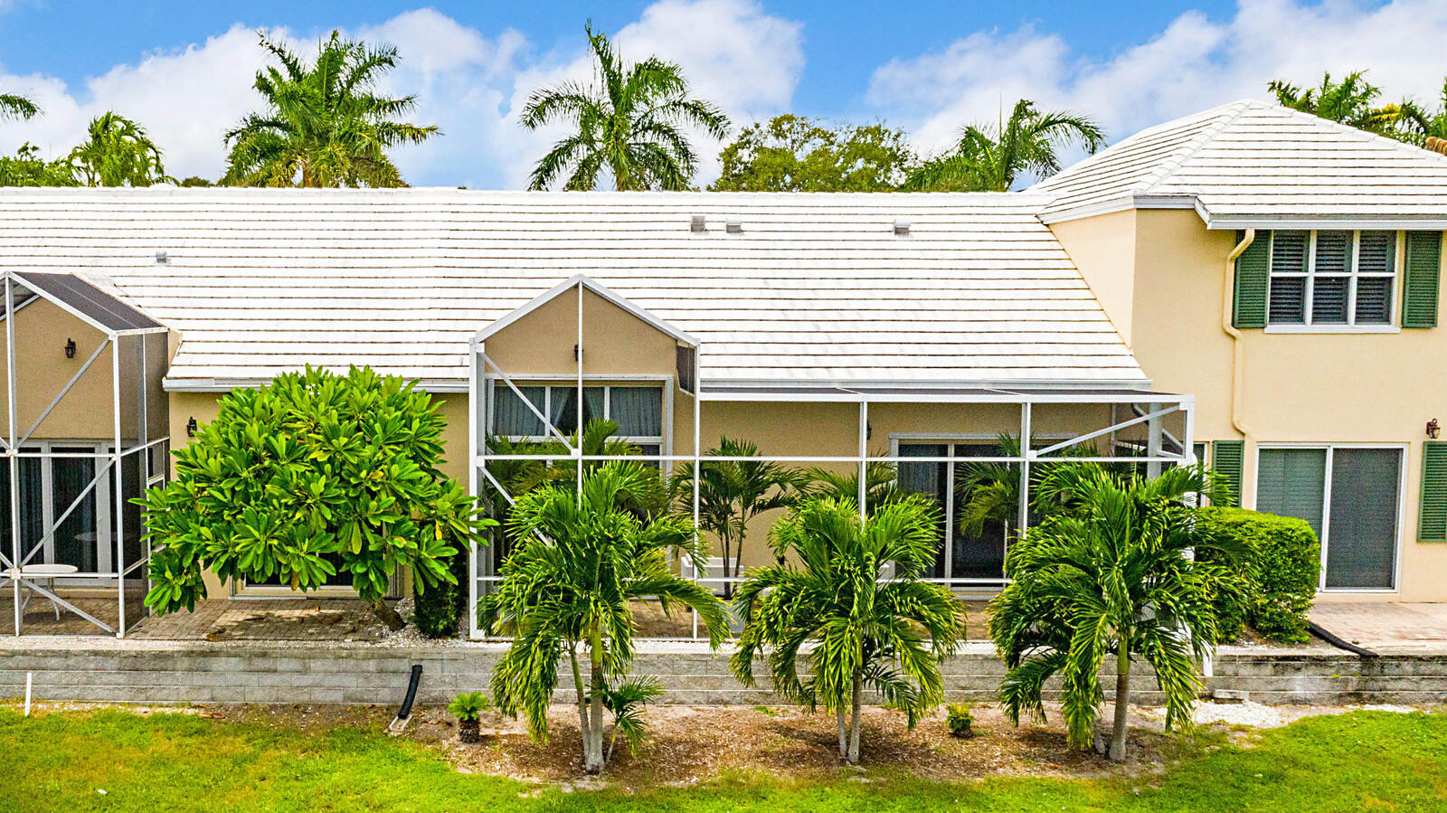 17258 Bermuda Village Drive Boca Raton, FL 33487 - Photo 36 of 45 Exterior Rear