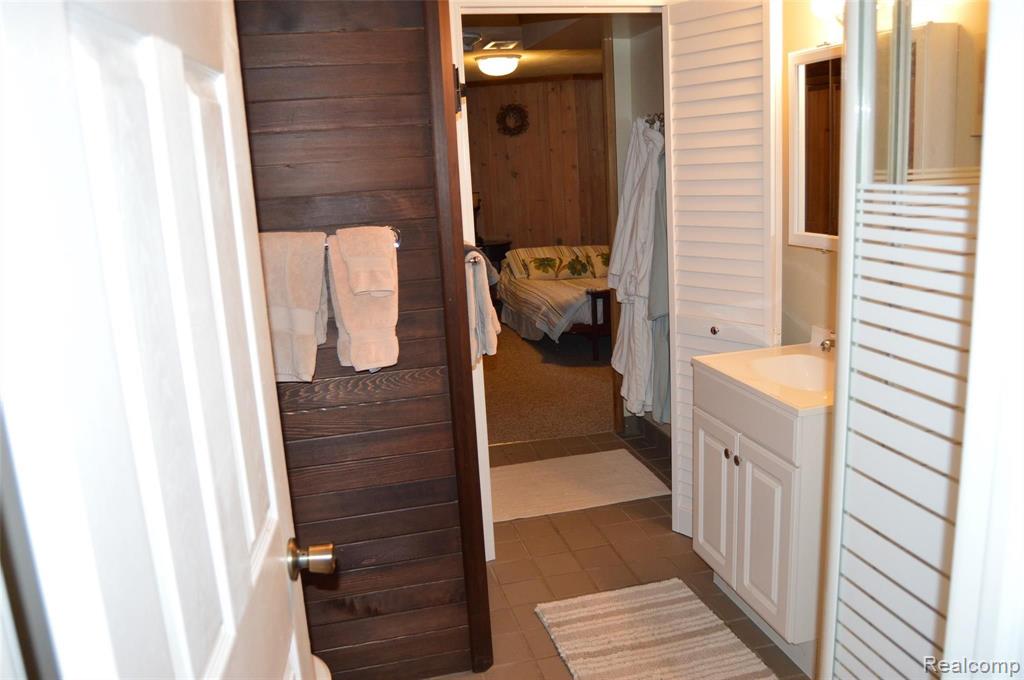 637 Middlesex Road Grosse Pointe Park, MI 48230 - Photo 36 of 44
