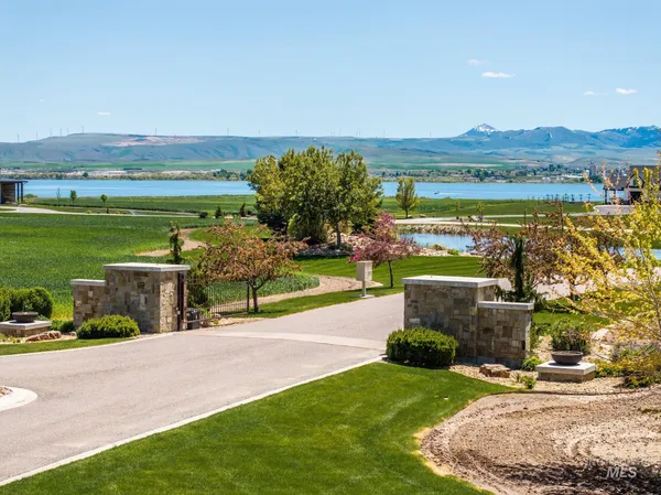 $189,000 | Lot 9 Cedar Lane, American Falls, ID 83211