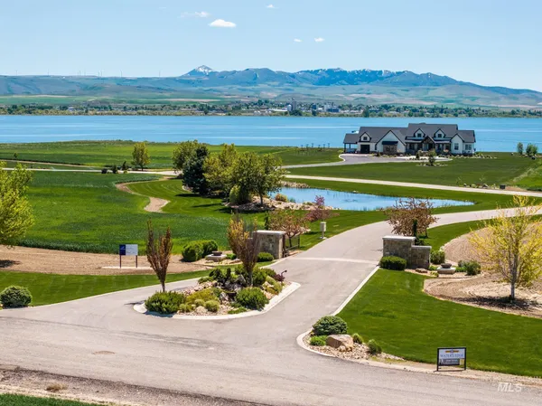$189,000 | Lot 9 Cedar Lane, American Falls, ID 83211
