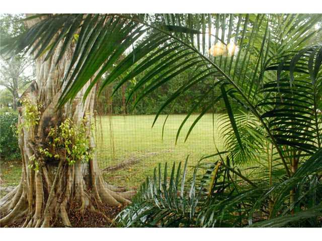 1992 Southeast Erwin Road Port St. Lucie, FL 34952 - Photo 16 of 22 Gallery Image 16