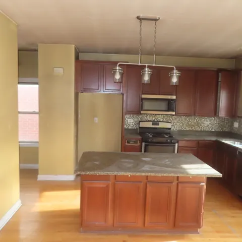 $239,900 | 3529 West Polk Street, Chicago, IL 60624