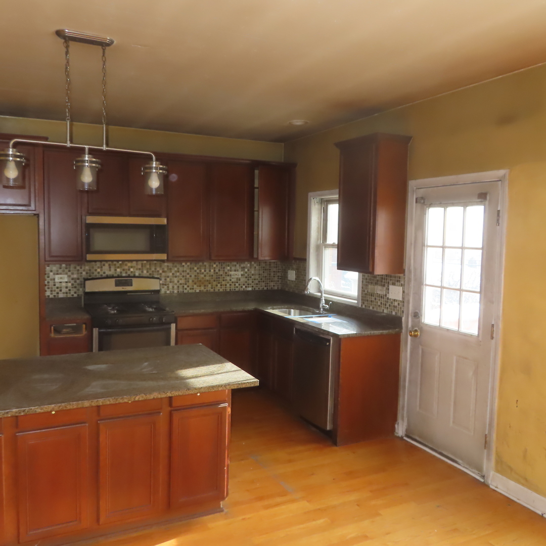 3529 West Polk Street Chicago, IL 60624 - Photo 10 of 35