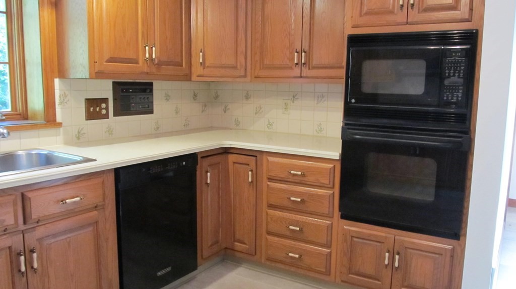 14 Ordway Road Hudson, MA 01749 - Photo 15 of 42 Gallery Image 15