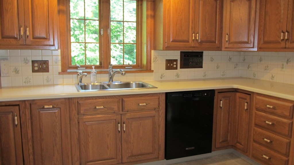 14 Ordway Road Hudson, MA 01749 - Photo 16 of 42 Gallery Image 16