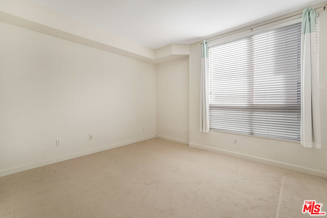 13044 Pacific Promenade, Unit 417 Playa Vista, CA 90094 - Photo 13 of 31 an empty room with a window