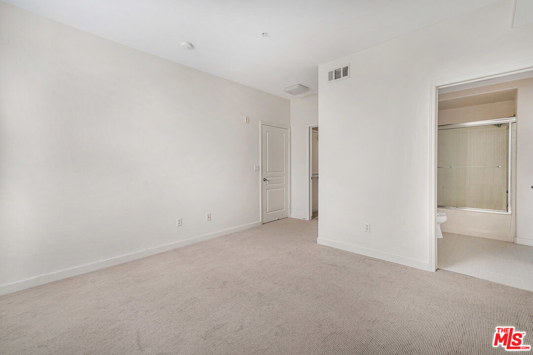 13044 Pacific Promenade, Unit 417 Playa Vista, CA 90094 - Photo 14 of 31 a view of an empty room