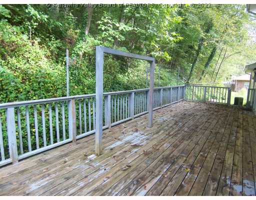 5189 Elk River Road South Elkview, WV 25071 - Photo 4 of 8 Patio/Deck.