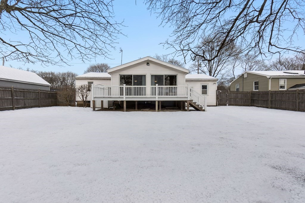 56 Longmeadow Road Beverly, MA 01915 - Photo 2 of 26 Gallery Image 2