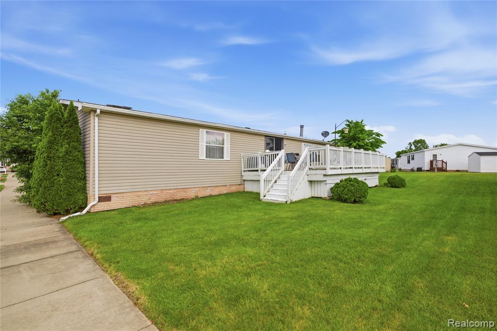 9857 Rembrandt Way Fenton, MI 48430 - Photo 40 of 44
