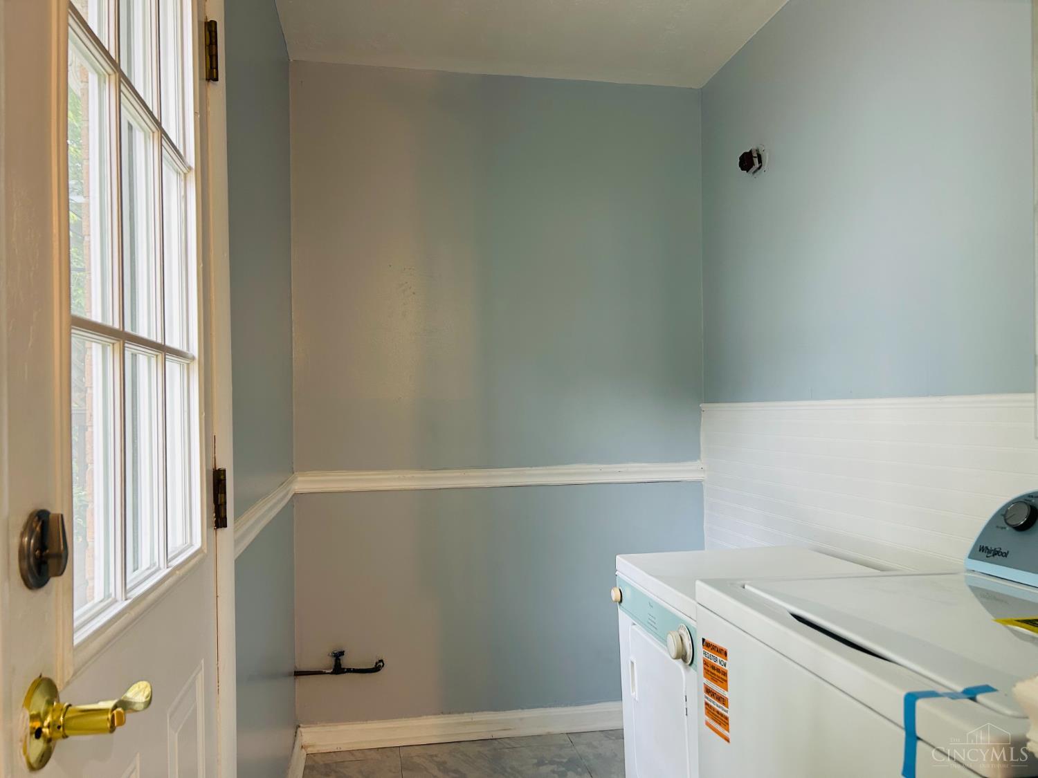 3744 Dina Avenue Cincinnati, OH 45211 - Photo 12 of 15