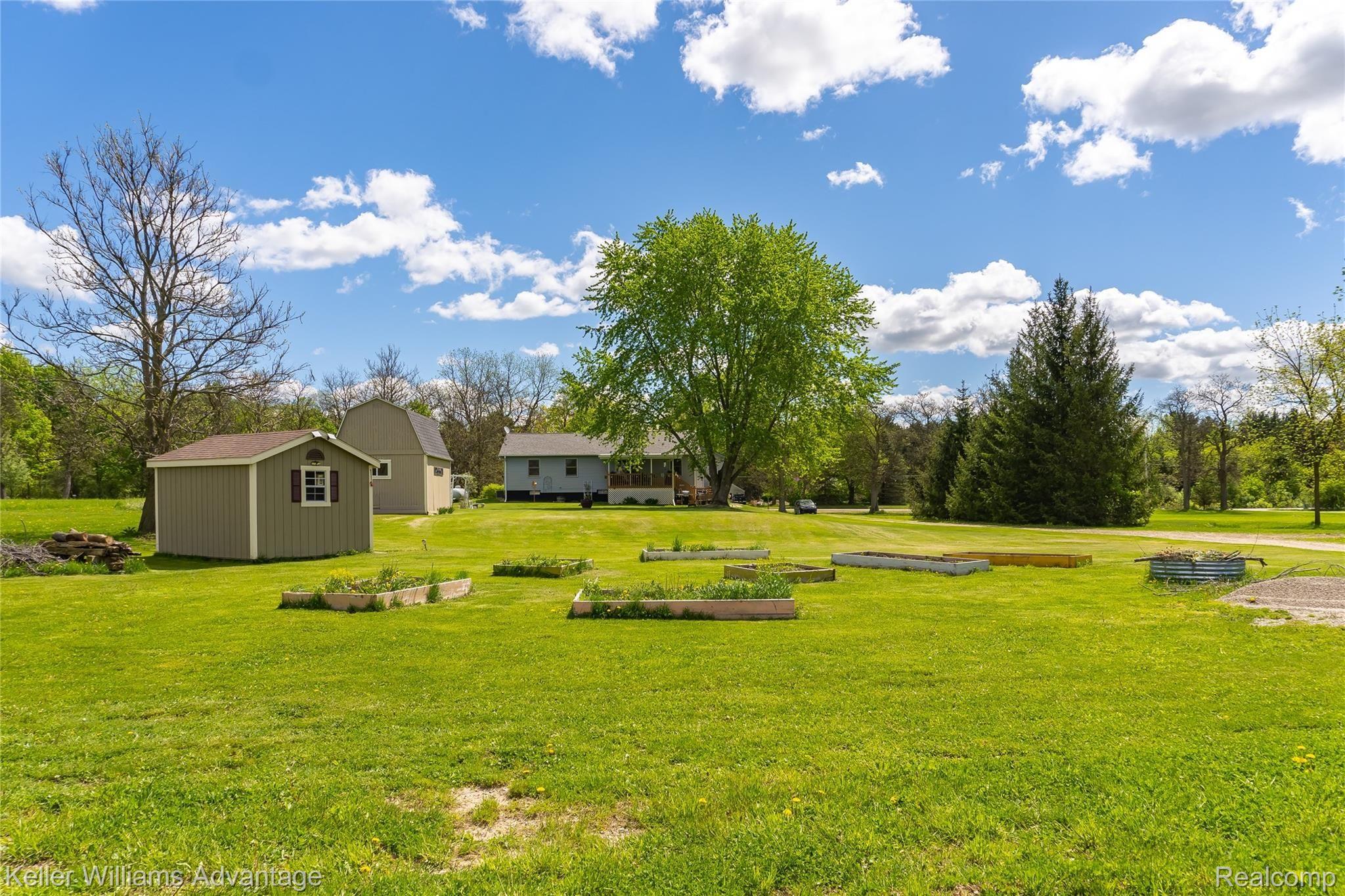4349 North Henderson Road Davison, MI 48423 - Photo 46 of 53 NHendersonRd_4349_Back_10.jpg