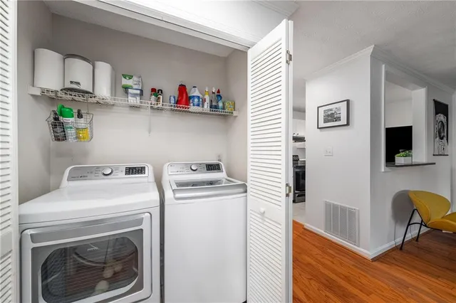 a view of kitchen and washer and dryer
