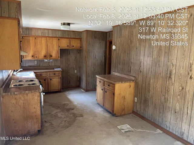 $39,300 | 317 West Railroad Street, Newton, MS 39345