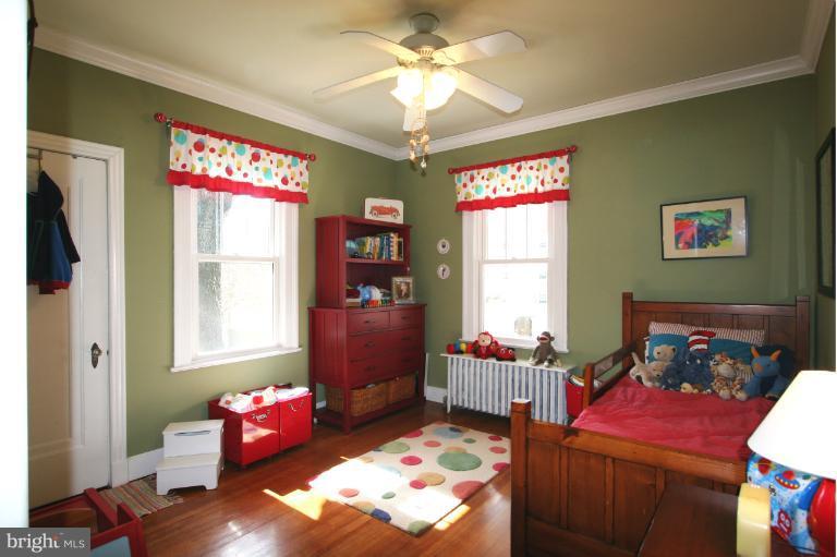 1525 North Glebe Road Arlington, VA 22207 - Photo 14 of 30 Bedroom Three